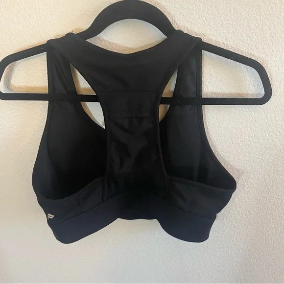 Fabletics Black On-The-Go Medium Impact Sports Bra - Picture 4 of 5
